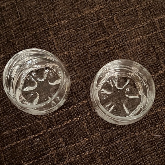 2 Crown Royal vintage shot glasses - Picture 5 of 7